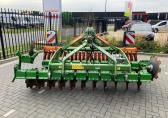 Amazone Catros 3003+ met V-ringwals KW